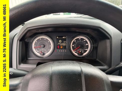 Used 2017 RAM 1500 Express AWD/4WD image 16