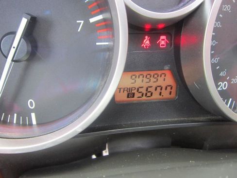Used 2006 MAZDA MX-5 Miata Grand Touring RWD image 15