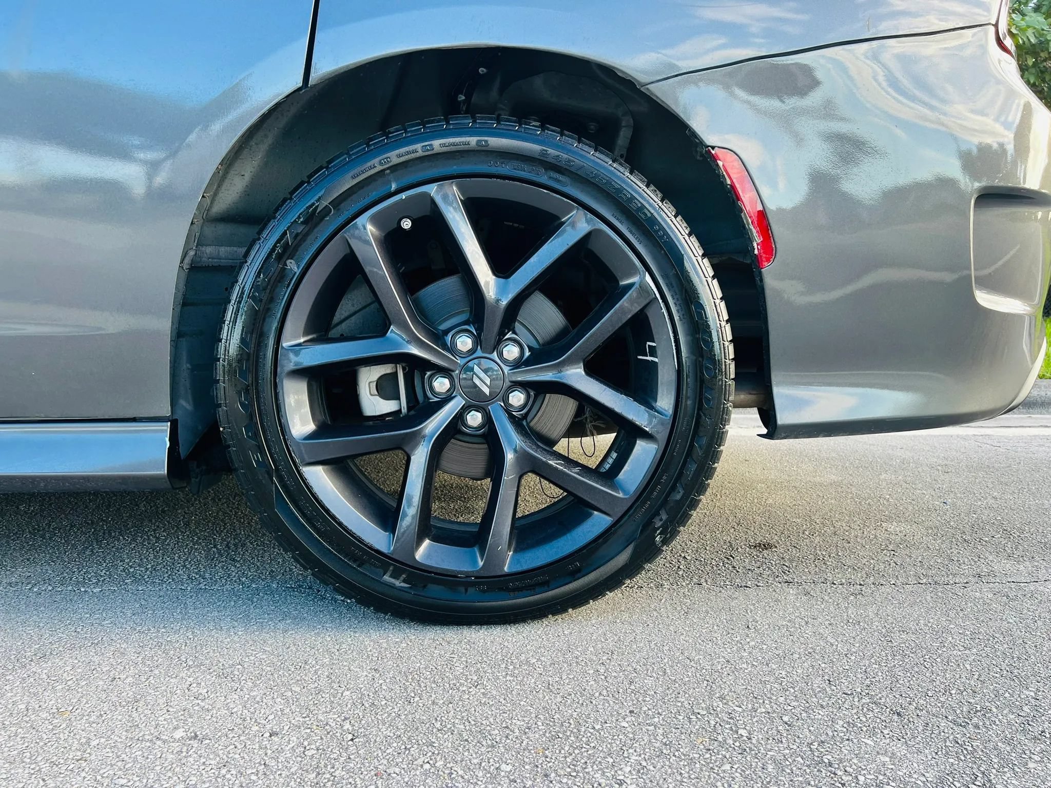 Used 2023 Dodge Charger R/T w/ Blacktop Package RWD image 9