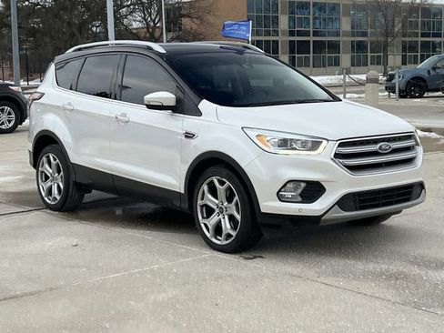 Certified 2017 Ford Escape Titanium w/ Equipment Group 301A image 7