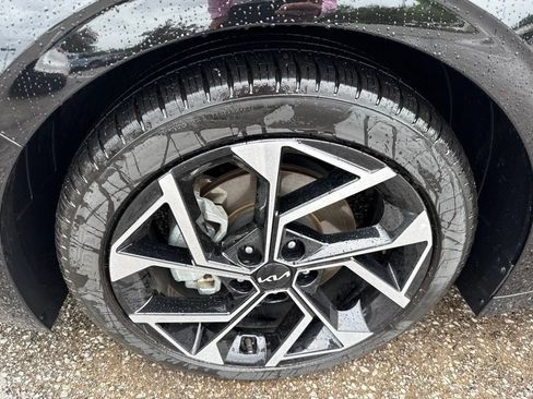Used 2025 Kia K5 EX FWD image 5