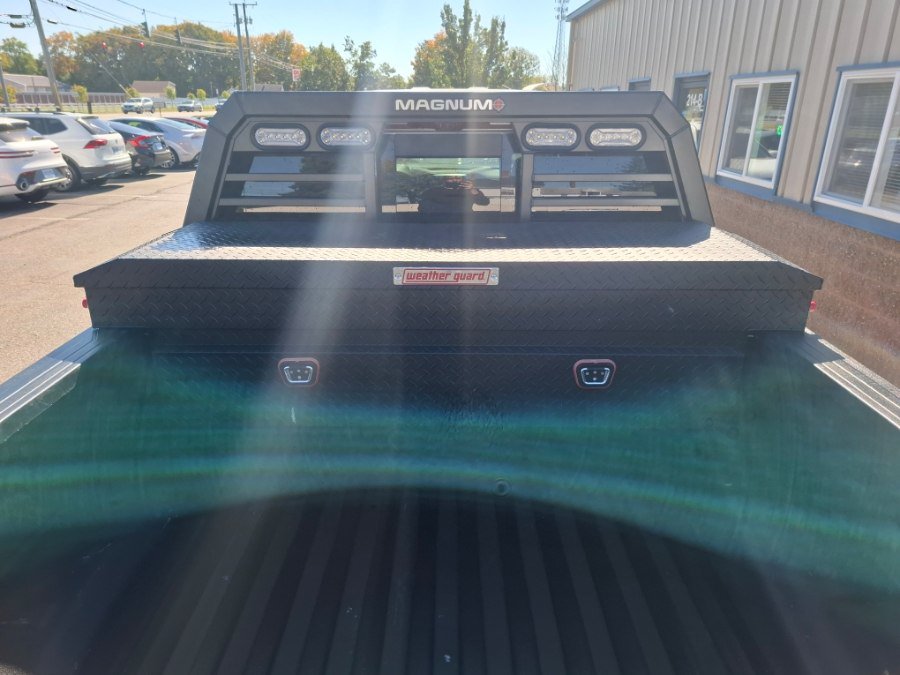 Used 2023 GMC Sierra 2500 Denali w/ Denali Ultimate Package AWD/4WD image 9