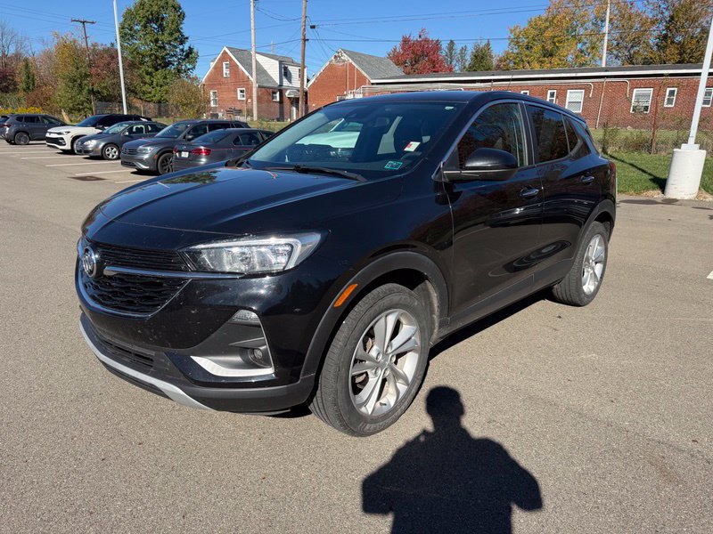 Used 2022 Buick Encore GX Preferred w/ Cold Weather Comfort Package AWD/4WD image 2
