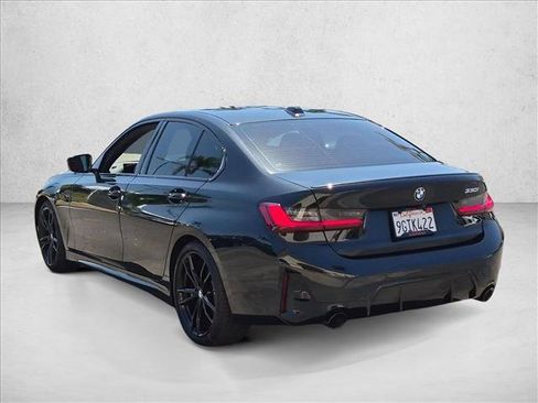Used 2023 BMW 330i Sedan w/ M Sport Package RWD image 8