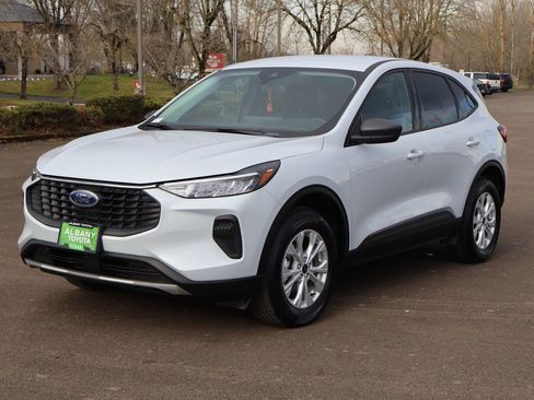 Used 2025 Ford Escape Active w/ Tech Pack #1 image 12