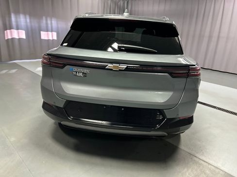 Used 2024 Chevrolet Equinox EV LT image 6