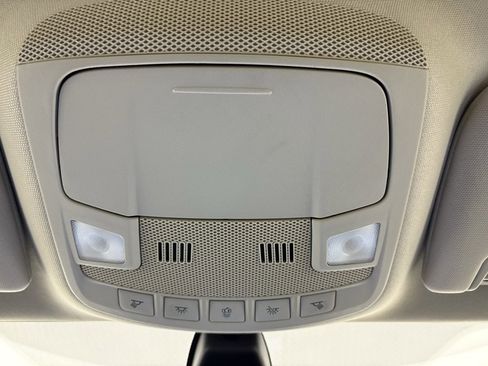 Used 2019 Ford Fusion SE w/ Equipment Group 151A image 28