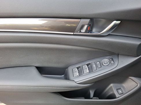Used 2019 Honda Accord Sport image 10