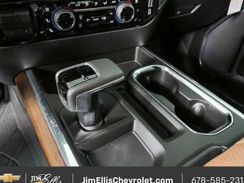 New 2026 Chevrolet Silverado 1500 High Country AWD/4WD image 19