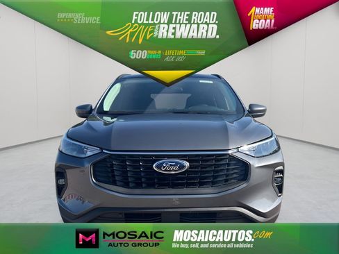 New 2025 Ford Escape SE w/ Class II Trailer Tow Package image 1