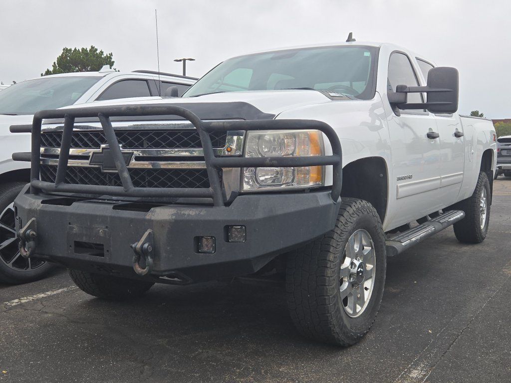 Used 2011 Chevrolet Silverado 3500 LT w/ Interior Plus Package AWD/4WD image 1