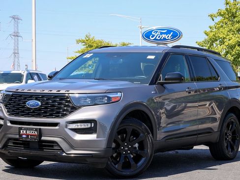 Used 2022 Ford Explorer ST-Line w/ Class IV Trailer Tow Package AWD/4WD image 1