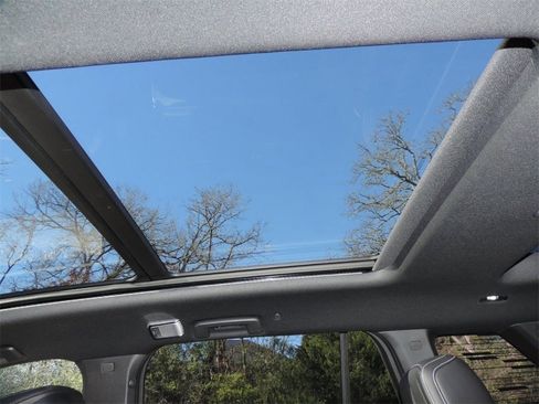 New 2026 Cadillac Vistiq Sport image 10