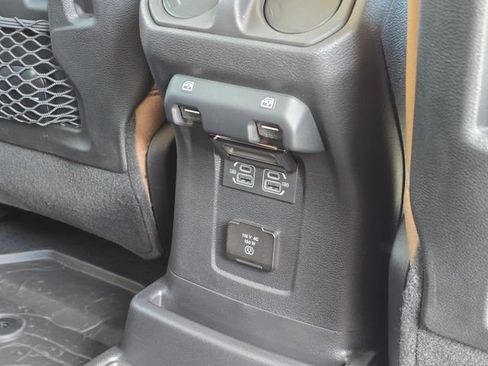 Used 2023 Jeep Wrangler Unlimited Rubicon w/ Safety Group AWD/4WD image 20