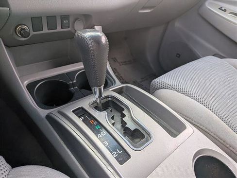 Used 2011 Toyota Tacoma 4x4 Double Cab w/ TRD Sport Pkg w/JBL Audio image 11