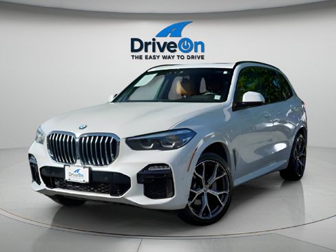 Used 2021 BMW X5 xDrive40i w/ M Sport Package AWD/4WD image 3