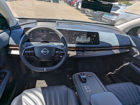 Used 2023 Nissan Ariya AWD/4WD image 16