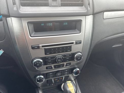 Used 2010 Ford Fusion SE FWD image 11