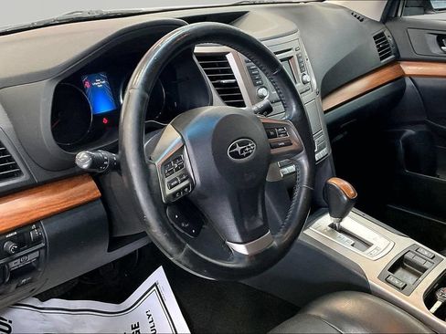 Used 2014 Subaru Outback 2.5i Limited AWD/4WD image 19