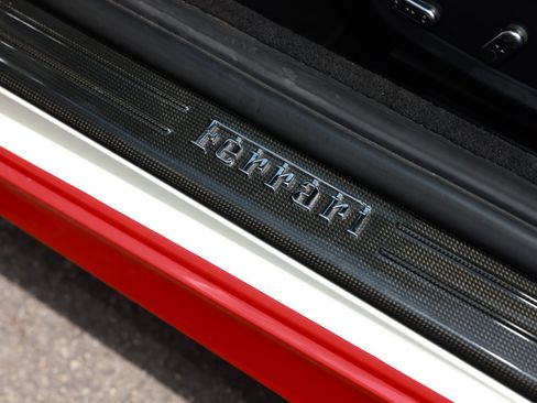 Used 2015 Ferrari California T RWD image 65