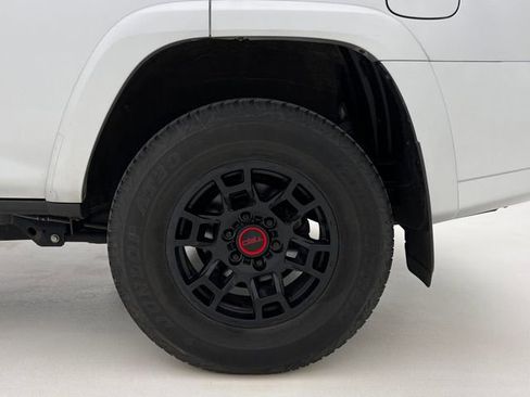 Used 2022 Toyota 4Runner SR5 Premium w/ TRD Black Wheel Package (TMS) AWD/4WD image 30