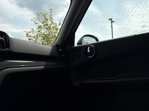 Used 2018 MINI Cooper Countryman FWD image 19