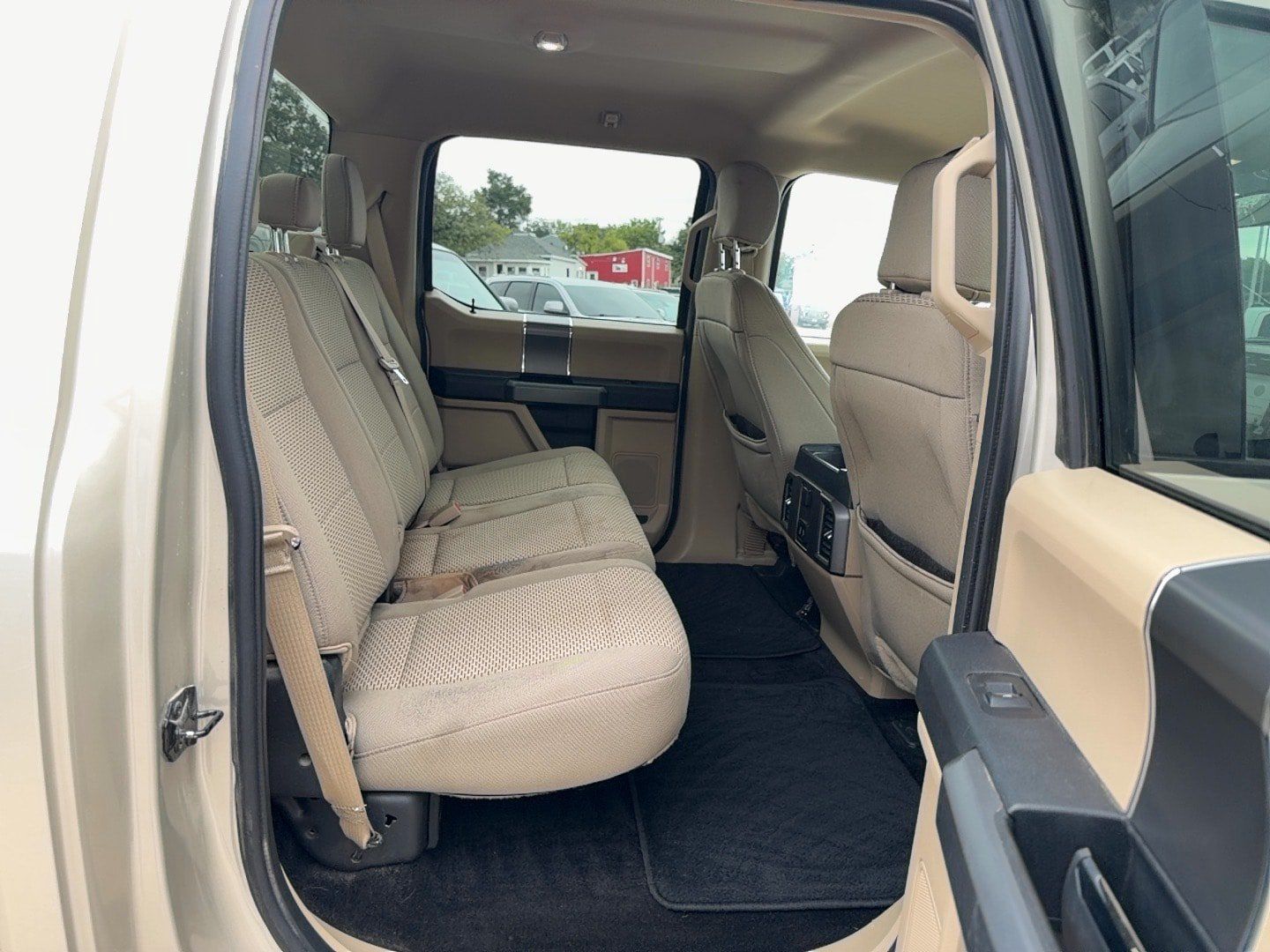 Used 2018 Ford F150 XLT w/ Equipment Group 302A Luxury AWD/4WD image 22