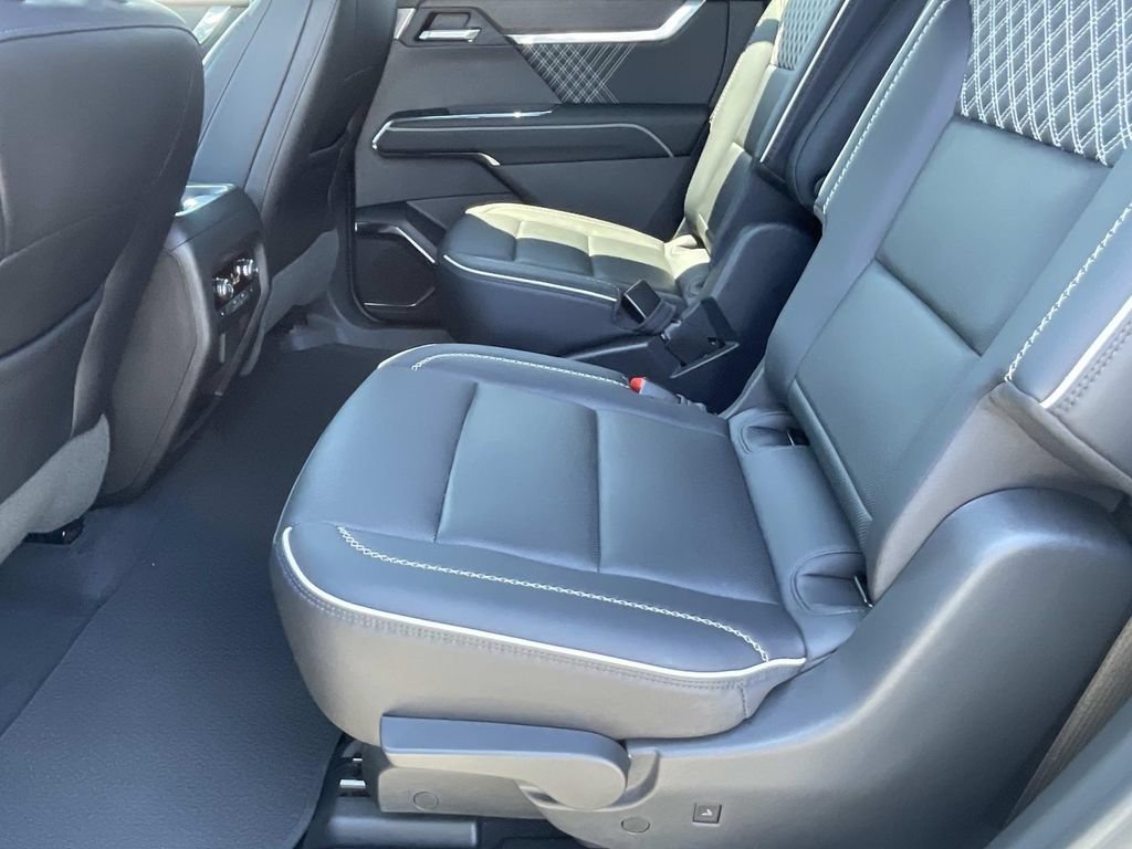 Used 2024 GMC Acadia Denali w/ Super Cruise Package FWD image 15