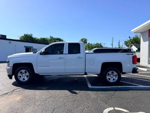 Used 2018 Chevrolet Silverado 1500 LT w/ Trailering Package AWD/4WD image 4