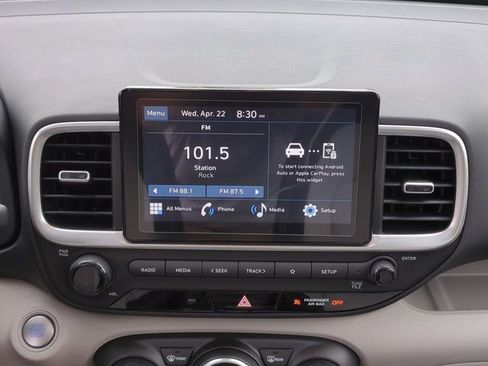 New 2026 Hyundai Venue SEL FWD image 18