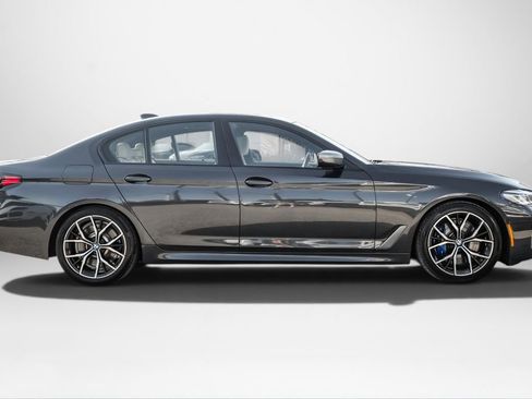 Used 2023 BMW M550i xDrive w/ Dynamic Handling Package AWD/4WD image 5