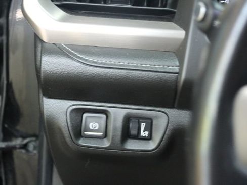 Used 2018 GMC Acadia Denali w/ Technology Package AWD/4WD image 15
