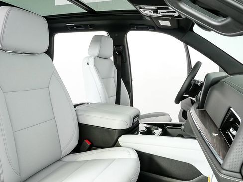 New 2026 Chevrolet Tahoe Premier w/ Sun And Tow Package image 25