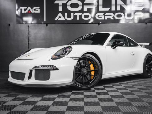 Used 2015 Porsche 911 GT3 RWD image 3