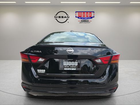 Certified 2025 Nissan Altima 2.5 S FWD image 3