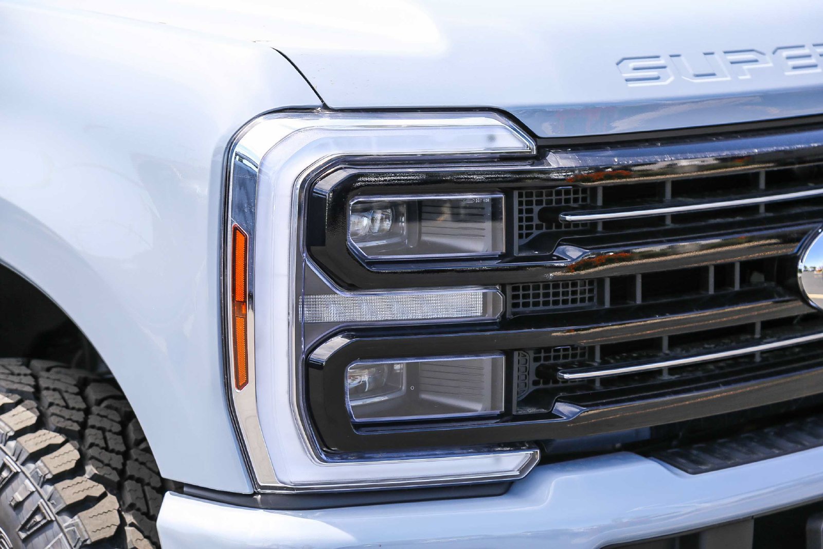 New 2026 Ford F250 Platinum w/ Tremor Off-Road Package AWD/4WD image 12