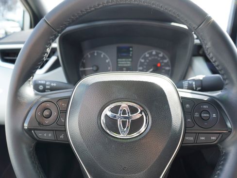 Used 2025 Toyota Corolla SE image 21