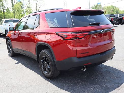 Used 2023 Chevrolet Traverse LT w/ Midnight/Sport Edition FWD image 3