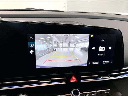 Used 2024 Hyundai Elantra SEL w/ Convenience Package image 23