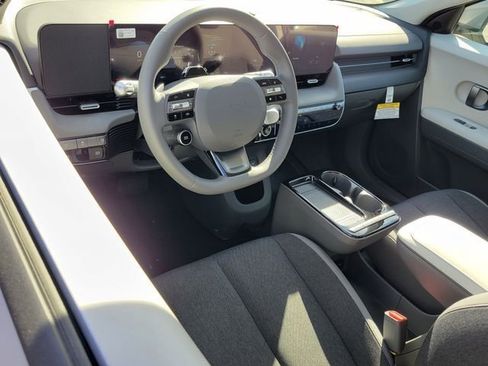 New 2026 Hyundai Ioniq 5 SE image 3