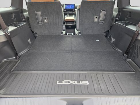 Used 2026 Lexus GX 550 AWD/4WD image 34