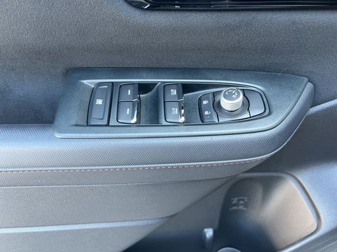 Used 2025 Subaru Forester Touring image 40