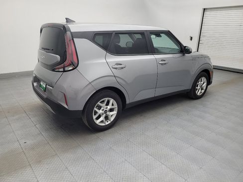 Used 2025 Kia Soul S FWD image 10