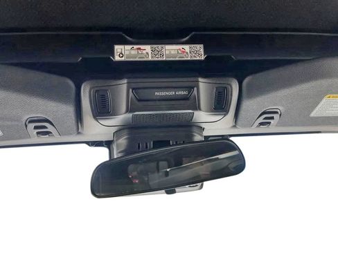 Used 2024 Jeep Wrangler Unlimited Sport AWD/4WD image 30