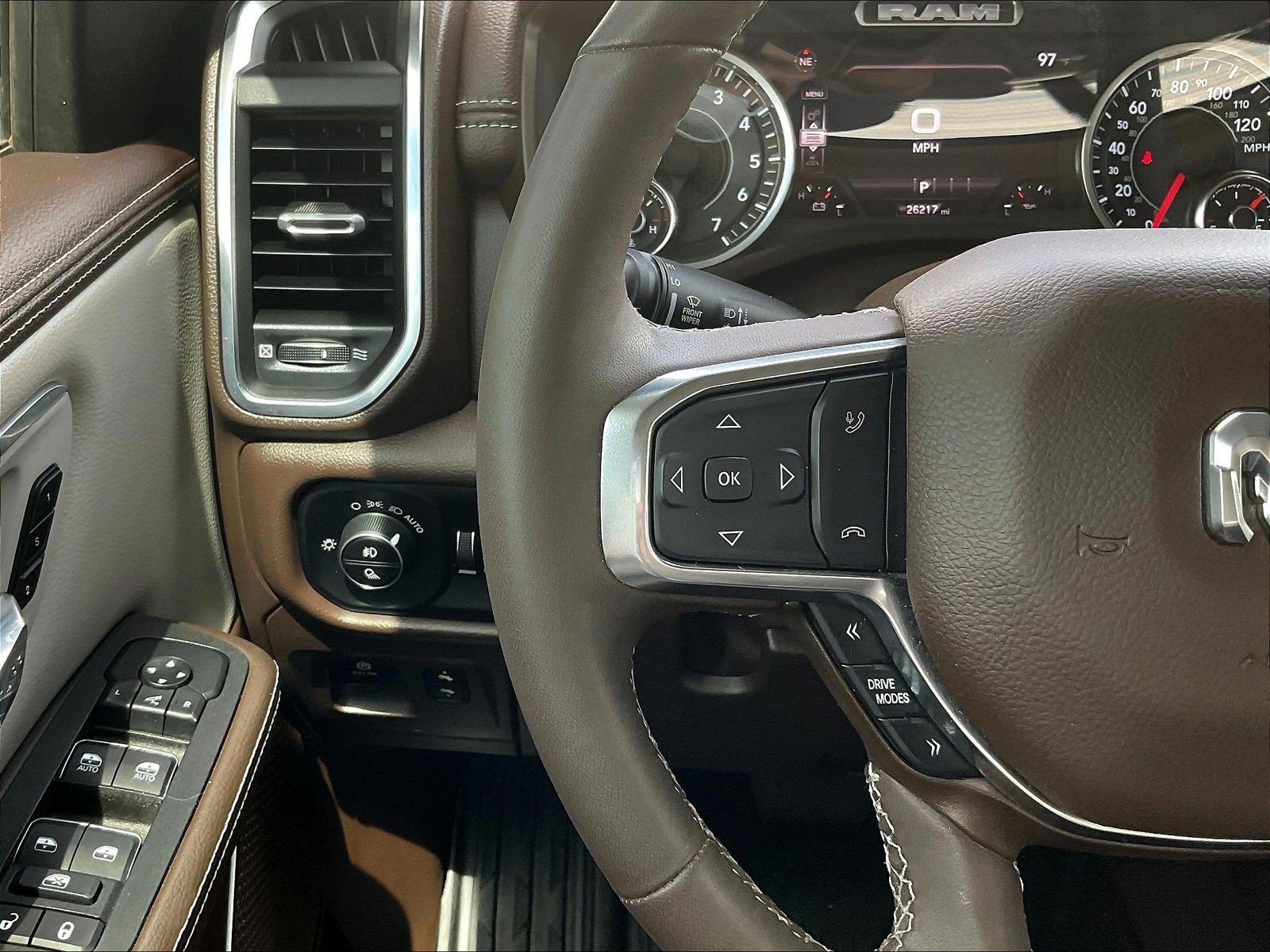 Used 2025 RAM 1500 Laramie w/ Laramie Southwest Edition AWD/4WD image 13