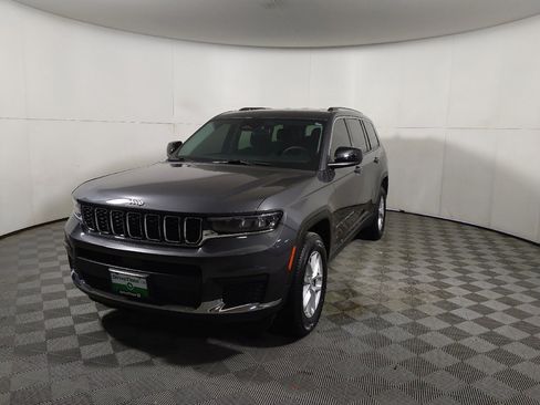 Used 2021 Jeep Grand Cherokee L Laredo w/ Luxury Tech Group I image 15