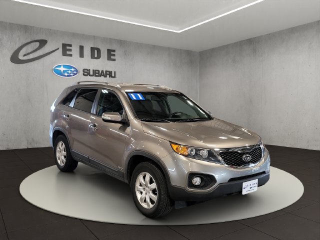 Used 2011 Kia Sorento LX w/ Convenience Pkg AWD/4WD image 1