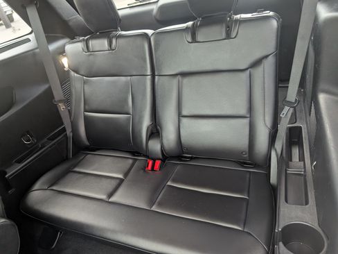 Used 2020 Ford Explorer Limited w/ Class III Trailer Tow Package image 26