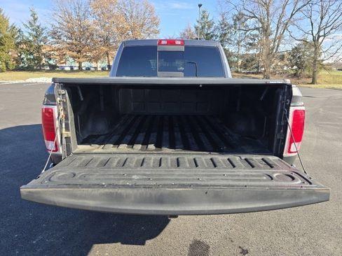 Used 2016 RAM 1500 Laramie image 14
