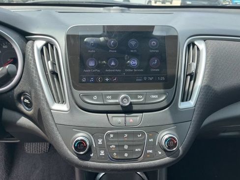 Used 2025 Chevrolet Malibu LT FWD image 22